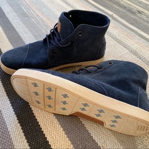 Never worn Toms high top suede sneakers